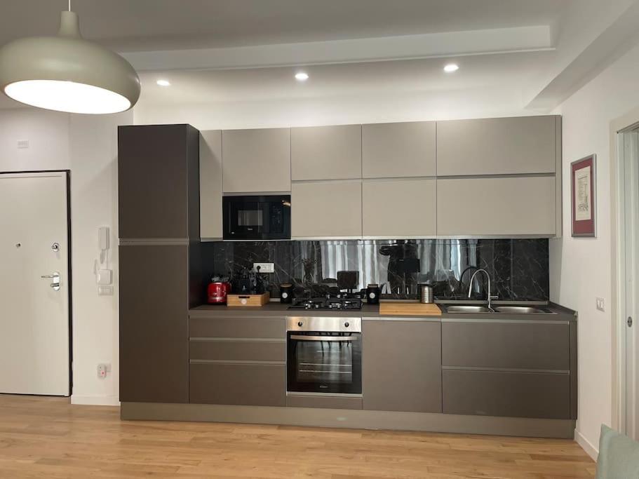 Lml Housing The Place To Be In Рим Екстериор снимка